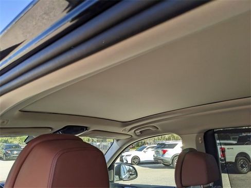 Used 2024 BMW X7 xDrive40i w/ Executive Package image 21