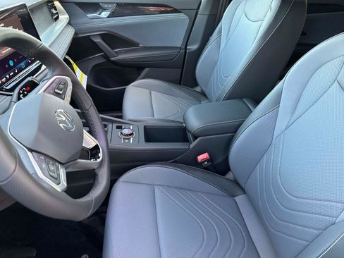 New 2026 Volkswagen Tiguan SE R-Line image 20