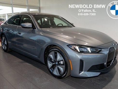 New 2026 BMW i4 xDrive40i w/ Premium Package AWD/4WD image 1
