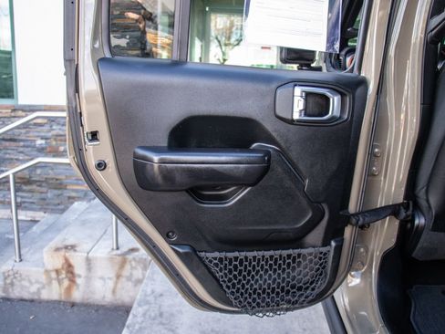 Used 2020 Jeep Gladiator Sport w/ Quick Order Package 24S image 21