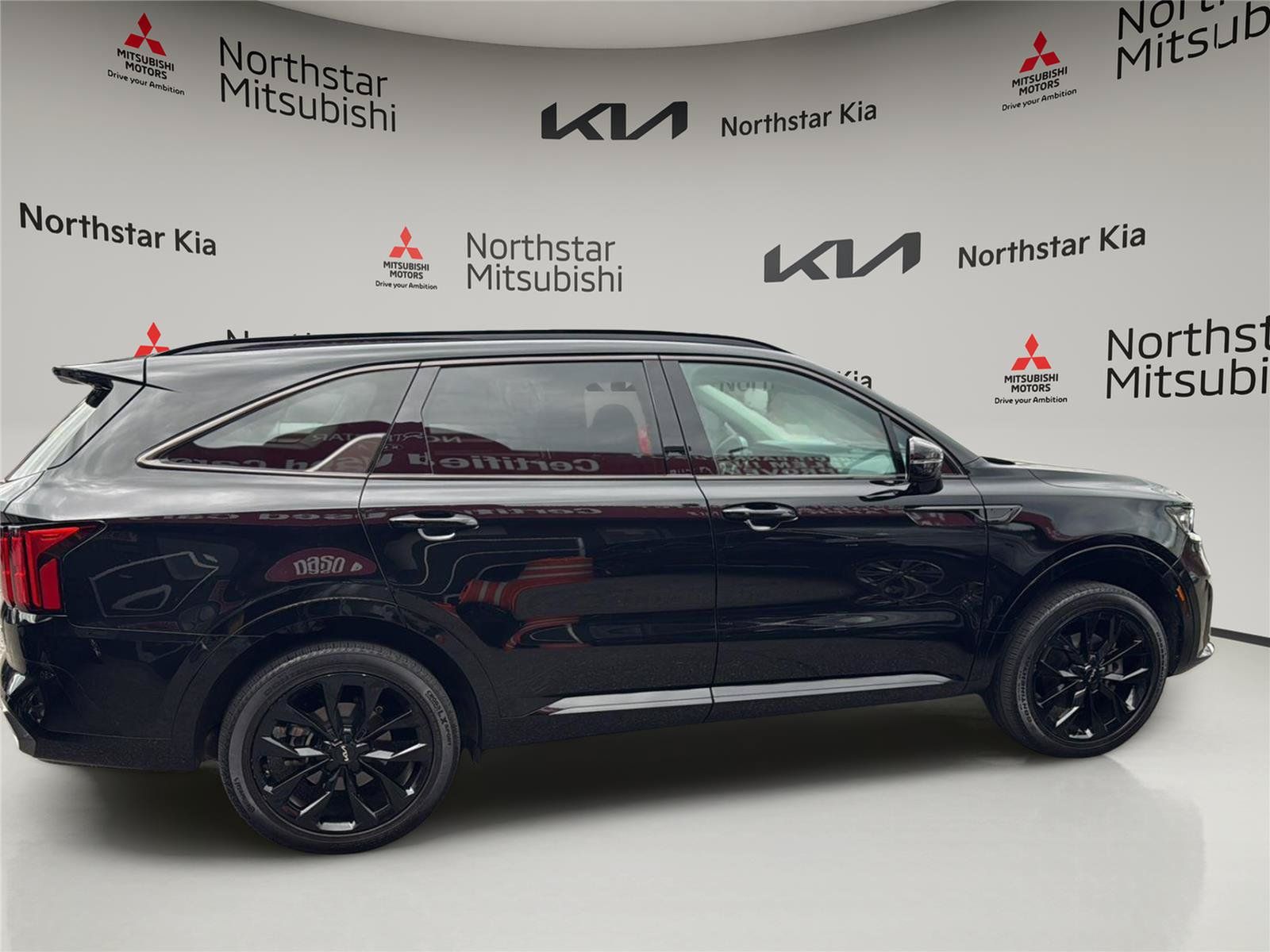 Used 2023 Kia Sorento SX AWD/4WD image 6