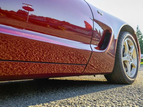 Used 2003 Chevrolet Corvette 50th Anniversary Edition w/ Preferred Equipment Group image 65