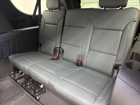 Used 2026 GMC Yukon XL AT4 w/ AT4 Premium Package AWD/4WD image 22