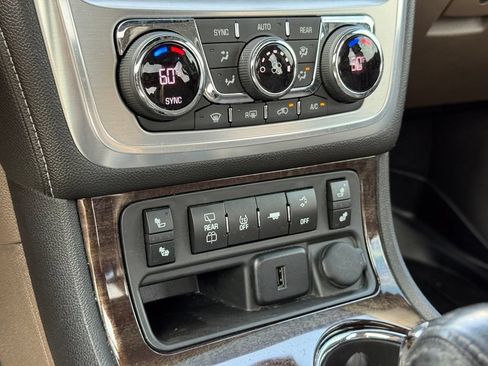 Used 2017 GMC Acadia Limited SLT FWD image 33