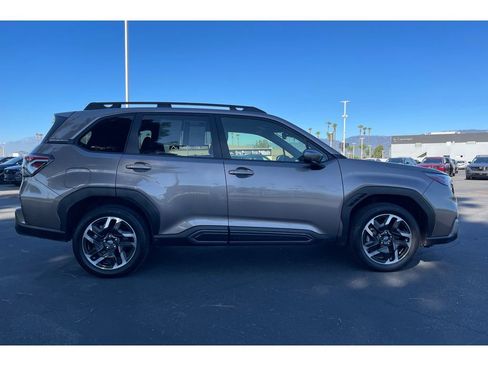 Used 2025 Subaru Forester Limited image 7