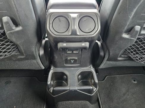 Used 2020 Jeep Gladiator Rubicon image 17