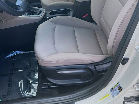 Used 2018 Hyundai Elantra SEL image 15