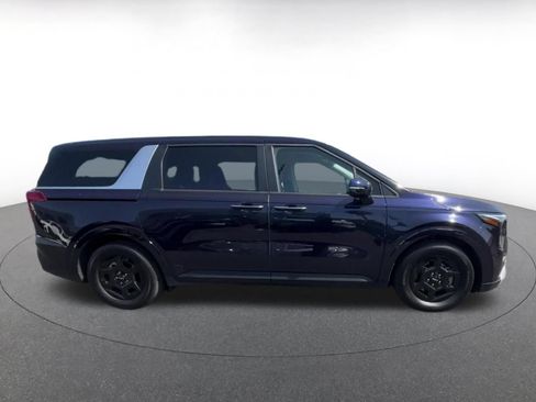 Used 2026 Kia Carnival FWD image 16