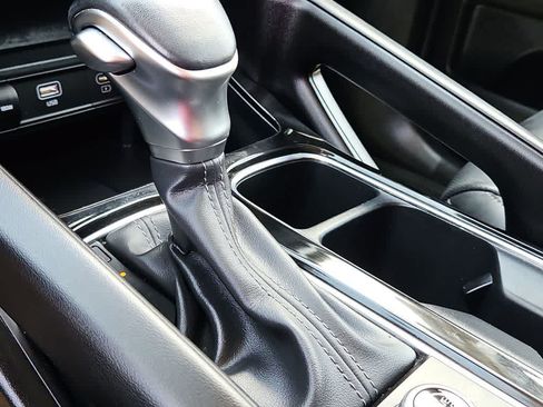 Used 2024 Kia Telluride S w/ S Sunroof Package FWD image 21