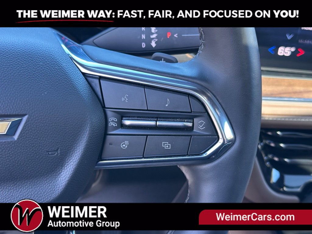 Used 2025 Chevrolet Suburban High Country AWD/4WD image 13