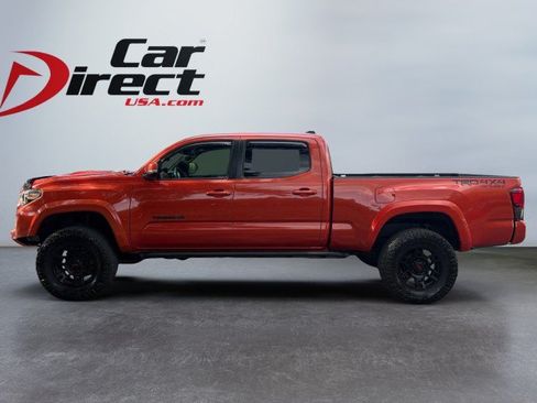 Used 2018 Toyota Tacoma TRD Sport w/ Technology Package AWD/4WD image 13