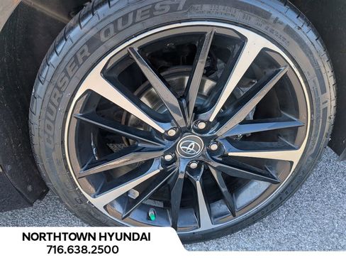 Used 2019 Toyota Camry XSE FWD image 42