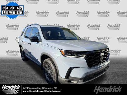 Used 2025 Honda Pilot TrailSport