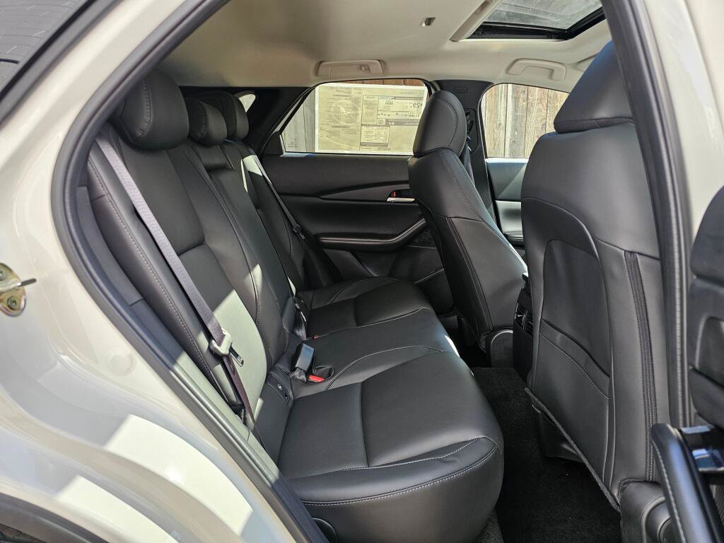 Certified 2025 MAZDA CX-30 AWD 2.5 S w/ Preferred Package image 12