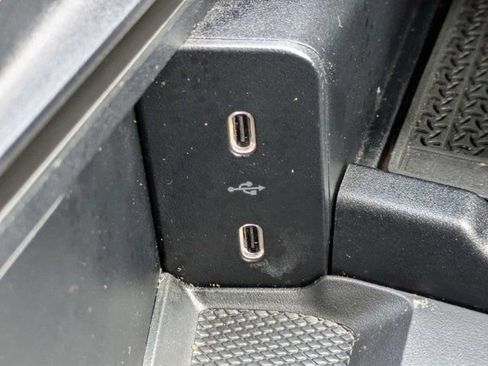 Used 2025 Mercedes-Benz E 350 Sedan image 22