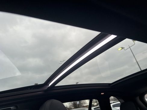 Used 2021 BMW X5 xDrive40i w/ Convenience Package image 32