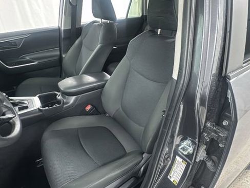 Used 2024 Toyota RAV4 LE image 10