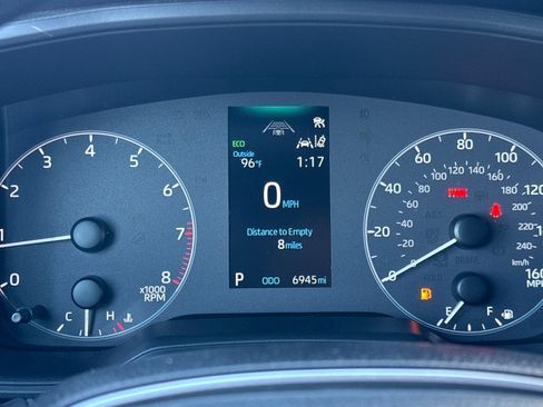 Certified 2025 Toyota Corolla SE image 32