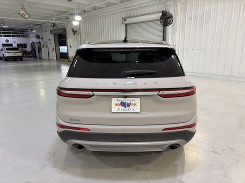 Used 2022 Lincoln Corsair FWD w/ Premium Package image 4