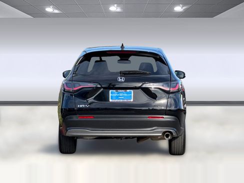 Used 2025 Honda HR-V Sport image 10