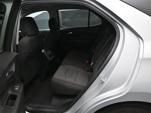 Used 2018 Chevrolet Equinox LT image 27