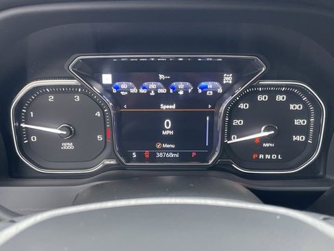 Used 2023 GMC Sierra 3500 Denali image 8