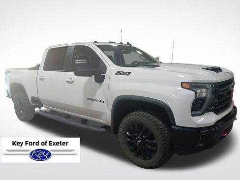 Used 2025 Chevrolet Silverado 2500 LT w/ Trail Boss Package image 1