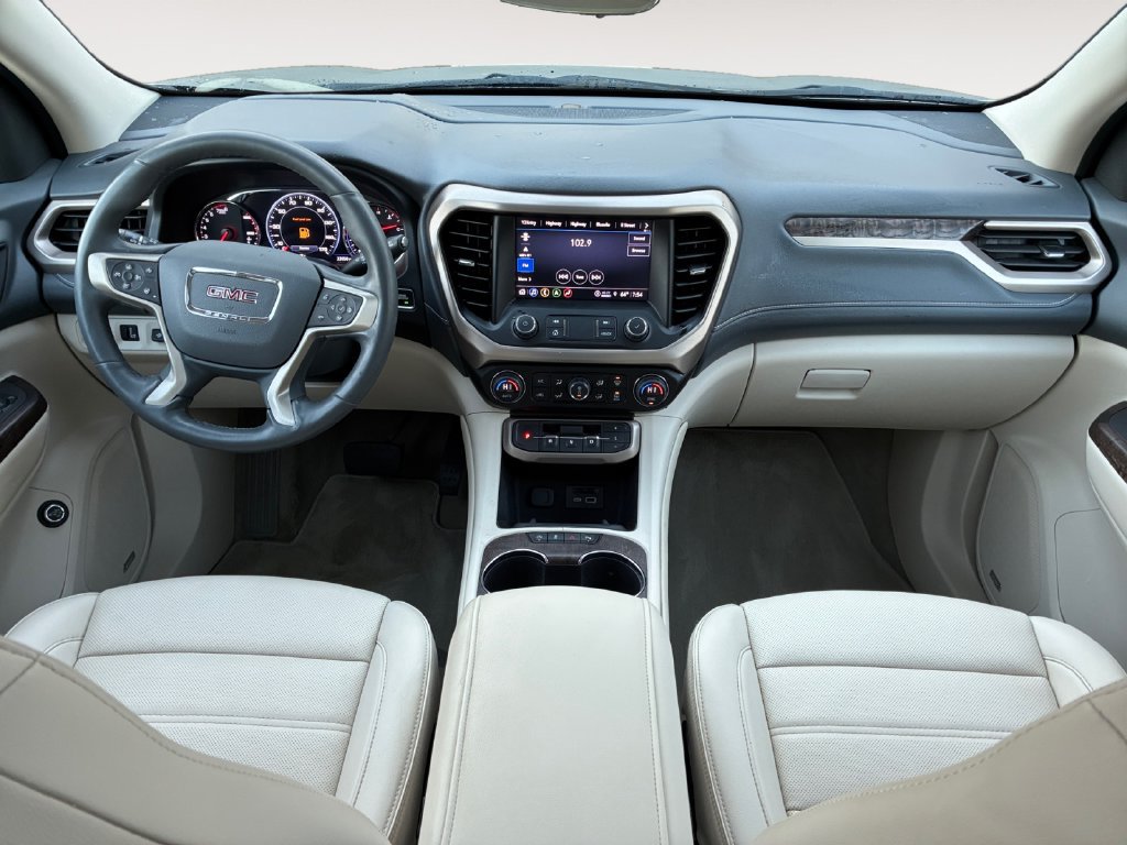 Used 2023 GMC Acadia Denali w/ Denali Technology Package FWD image 10