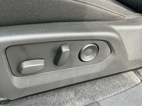 New 2026 GMC Canyon Elevation w/ Convenience Package RWD image 13