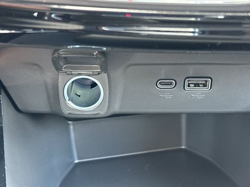 New 2026 Chevrolet Trax LT w/ Driver Confidence Package FWD image 29