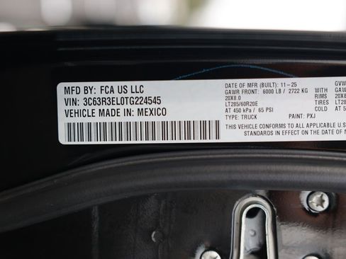 New 2026 RAM 3500 Laramie AWD/4WD image 37