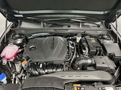 Used 2025 Hyundai Sonata SE FWD image 29