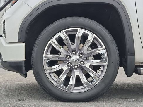 Certified 2024 GMC Sierra 1500 Denali w/ Denali Reserve Package AWD/4WD image 32