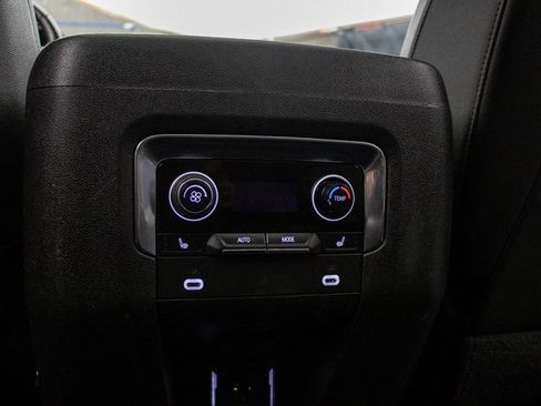 Used 2021 Chevrolet Tahoe Z71 image 20