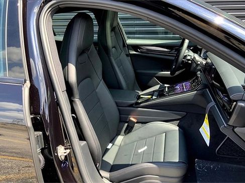 New 2025 Porsche Panamera 4 image 24