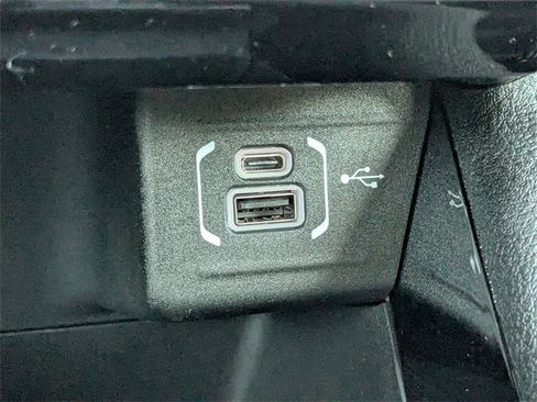 New 2026 Jeep Compass Latitude image 21