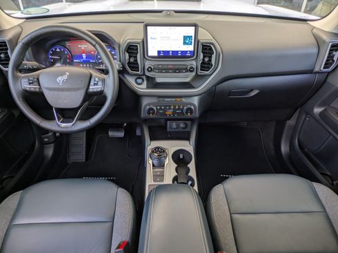 Used 2023 Ford Bronco Sport Outer Banks w/ Tech Package AWD/4WD image 15
