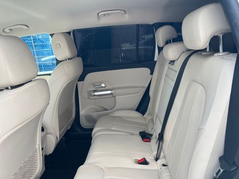 Used 2022 Mercedes-Benz GLB 250 image 18