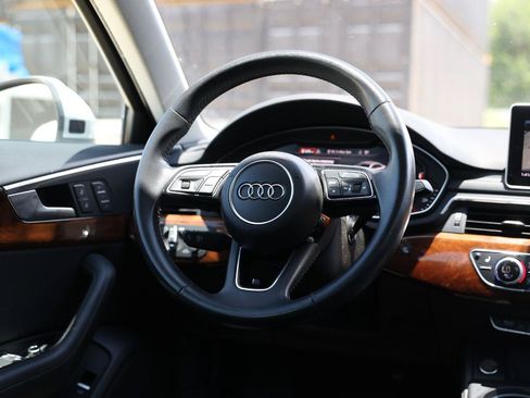 Used 2019 Audi A4 2.0T Premium Plus AWD/4WD image 28