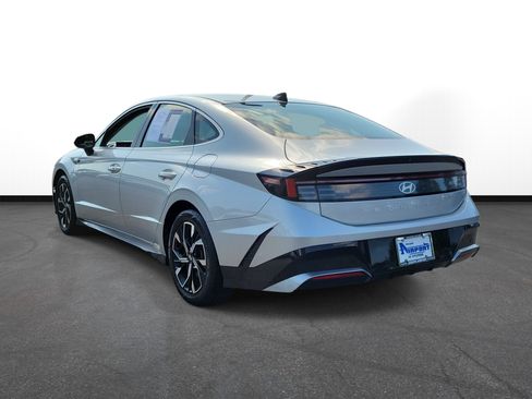 Used 2025 Hyundai Sonata SEL FWD image 3