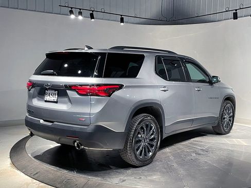 Used 2023 Chevrolet Traverse RS AWD/4WD image 11
