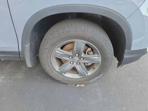 Used 2023 Honda Ridgeline RTL-E image 11