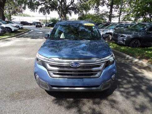 Used 2025 Subaru Forester Limited w/ Popular Package #2 AWD/4WD image 3