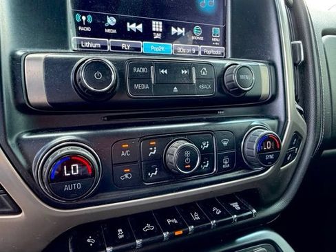 Used 2019 GMC Sierra 2500 Denali w/ Duramax Plus Package AWD/4WD image 10