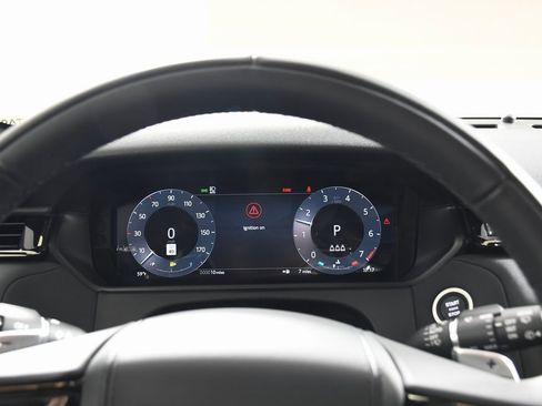 New 2026 Land Rover Range Rover Velar S image 31