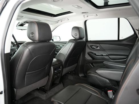 Used 2018 Chevrolet Traverse Premier AWD/4WD image 40