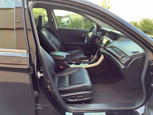 Used 2017 Honda Accord EX-L image 43
