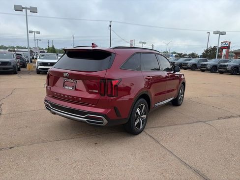 Used 2021 Kia Sorento EX w/ Panoramic Sunroof Package FWD image 4