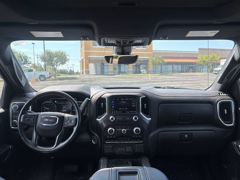 Used 2021 GMC Sierra 1500 AT4 w/ Technology Package AWD/4WD image 12