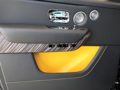New 2026 Rolls-Royce Cullinan AWD/4WD image 12